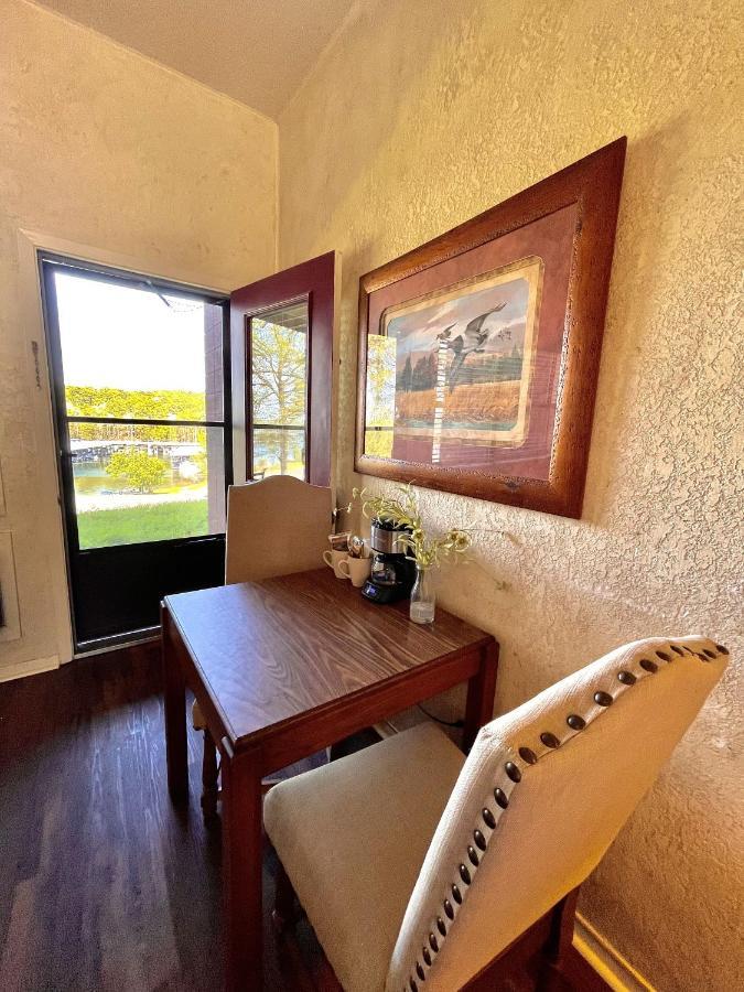 Mountain Harbor Queen Guest Room On Lake Ouachita Mount Ida ภายนอก รูปภาพ
